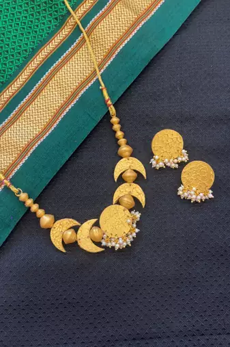 Wooden jewellefry