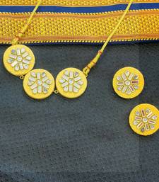 Wooden jewellefry