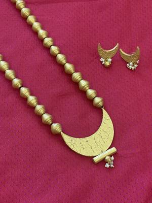 Godlen hand painted wooden chandrakor necklace 1