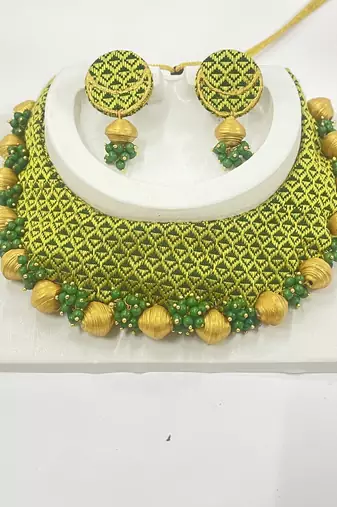 L green handloom fabric choker
