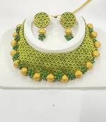 L green handloom fabric choker