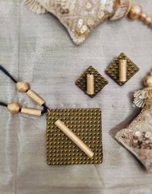Golden handloom fabric long necklace 1