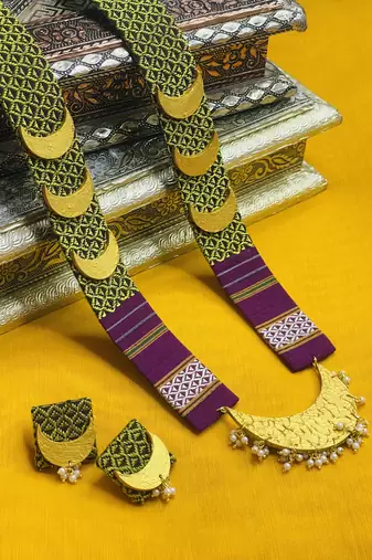 L green chandrakor, long necklace