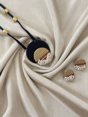 Black long necklace golden paper bead jewelery 1