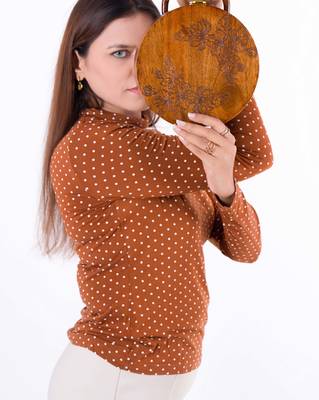 Tash Bags Round engraved bag in solid Sheesham wood 2