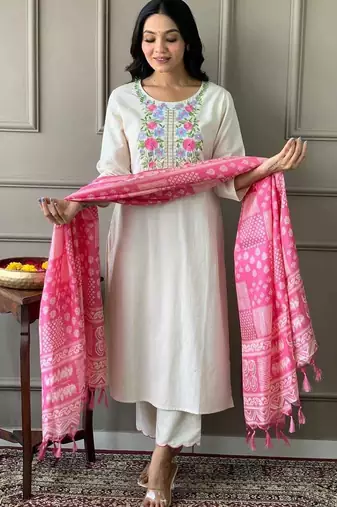 Off White Khadi Cotton Kurta Set with Floral Embroidery & Pink Khadi Silk Dupatta
