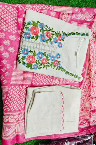 Off White Khadi Cotton Kurta Set with Floral Embroidery & Pink Khadi Silk Dupatta
