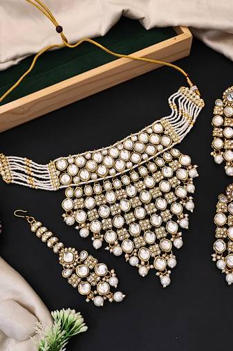 Heavy kundan bridal choker necklace set with long earrings & maang tikka | pearl beaded wedding jewelry