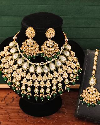 Traditional kundan bridal choker necklace set with green beads, earrings & maang tikka | pearl & stone work for her 3