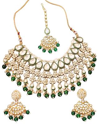 Traditional kundan bridal choker necklace set with green beads, earrings & maang tikka | pearl & stone work for her 4