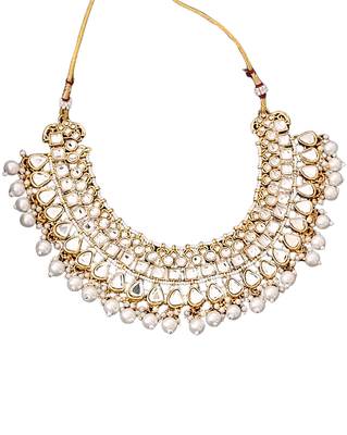 Elegant kundan bridal choker necklace, jhumka earrings & maang tikka | pearl beaded beautiful indian wedding jewelry 5