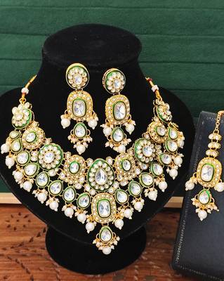 Kundan bridal jewelry set with necklace, earrings & maang tikka | green enamel & pearl work for wedding & festive wear 3