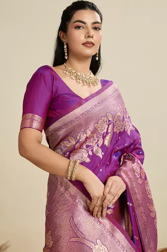 Light purple color zari woven kanjivaram silk blend saree with blouse
