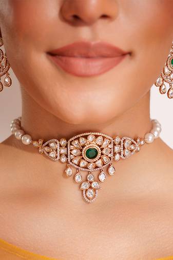 Gold plated kundan choker necklace set