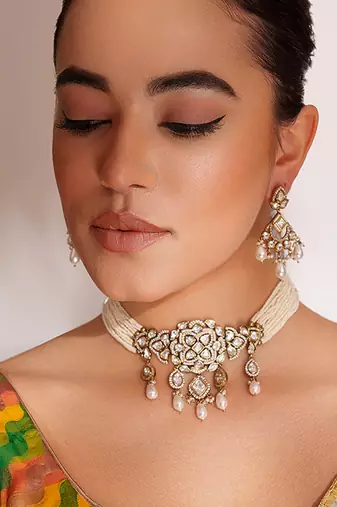 Two toned pearl choker necklace set