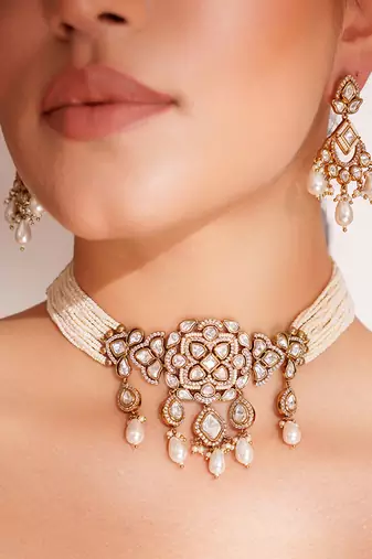 Two toned pearl choker necklace set