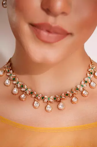 Gold plated kundan necklace set