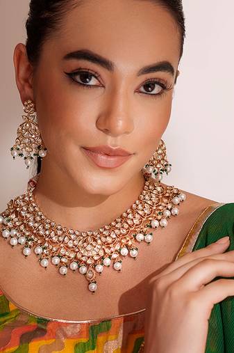 Gold plated kundan necklace set