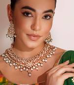 Gold plated kundan necklace set