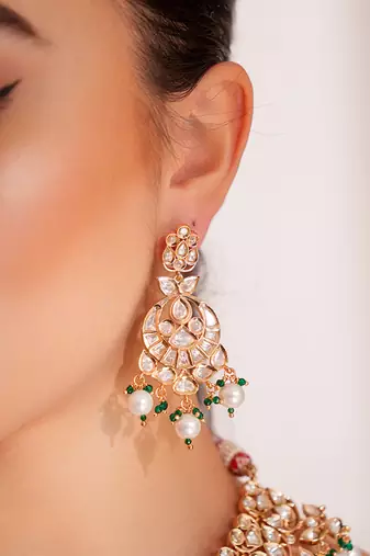 Gold plated kundan necklace set