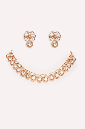 Gold plated kundan choker necklace set