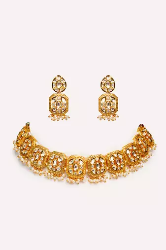 Gold plated kundan choker necklace set