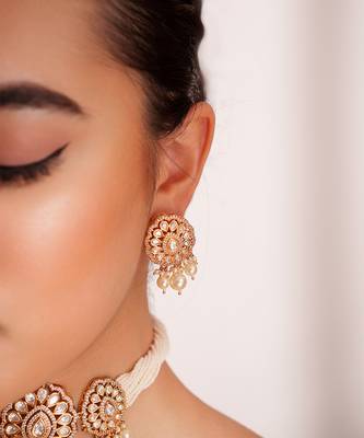Gold plated kundan pearl necklace set 4