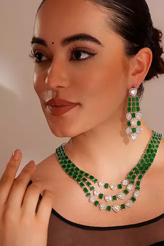Silver plated green stone necklace set