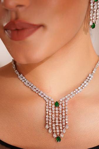 Silver plated necklace set