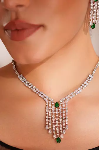 Silver plated necklace set