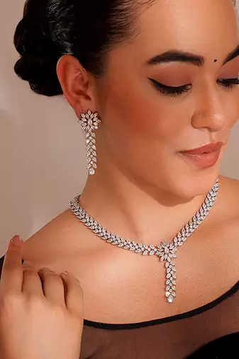 Silver plated necklace set