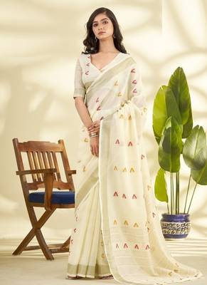 Off-white linen beautiful tussle on pallu casual wear saree 1