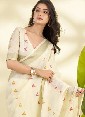 Off-white linen beautiful tussle on pallu casual wear saree 2