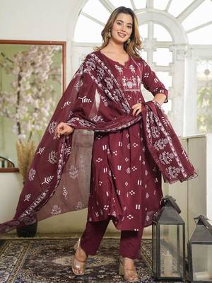 dark maroon Kurta Set with Dupatta 4