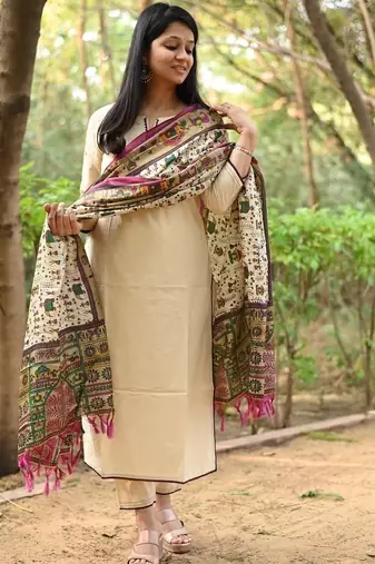 Off white aaysa women ethnic embroidery pure cotton kurta with trouser & dupatta