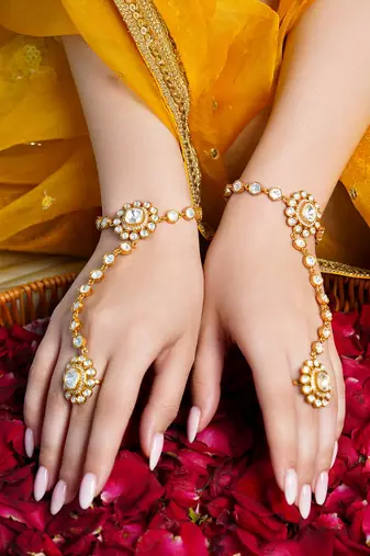 Gold plated kundan haath phool