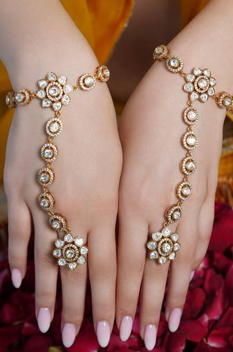 Gold plated kundan haath phool