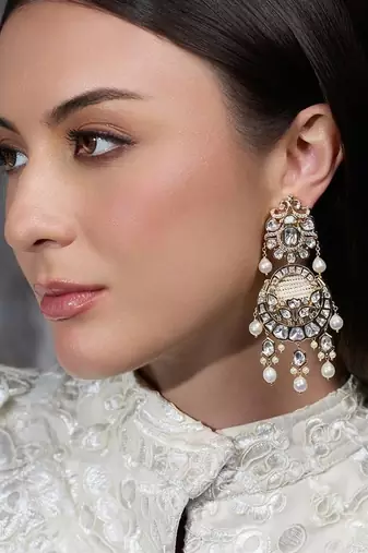 Gold plated kundan earrings