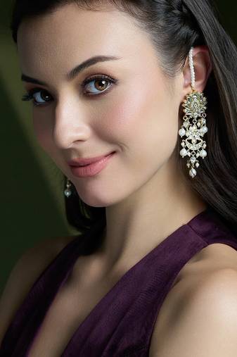 Gold plated kundan earrings