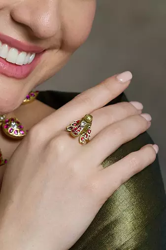 Gold plated kundan ring