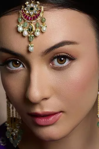 Gold plated kundan multicolor maang tikka