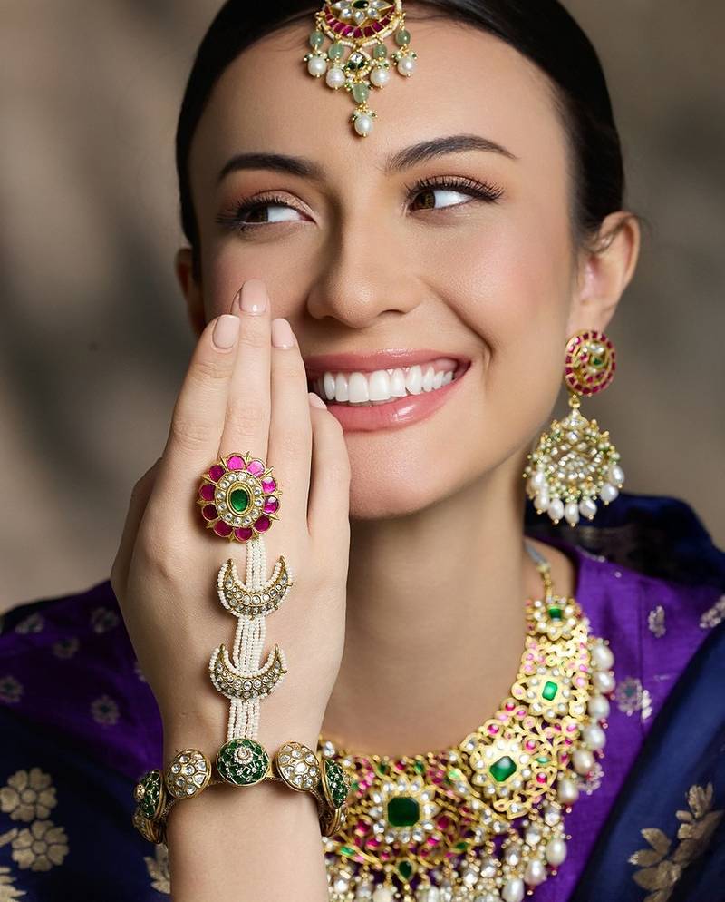 Gold plated kundan multicolor bangle