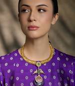 Gold plated kundan necklace