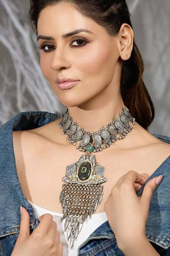 Silver plated oxidized necklace