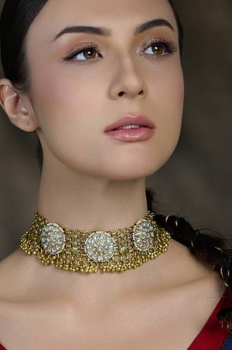 Gold plated kundan necklace