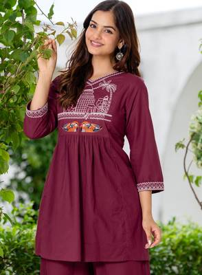 Maroon embroidered  cotton tunic & trousers co-ord set 3