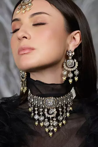 Silver plated oxidized necklace set