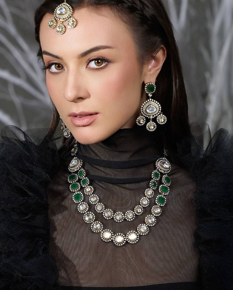 Gold plated kundan necklace set