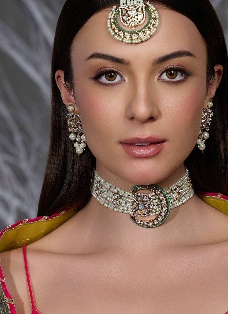 Gold plated kundan pearl necklace set