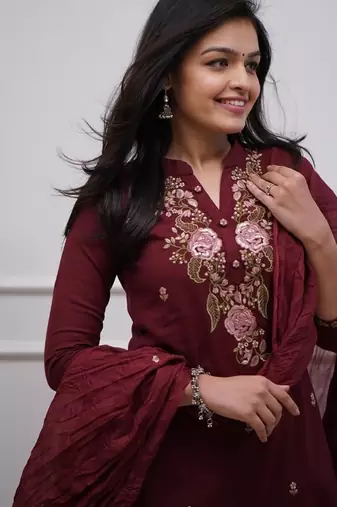 Maroon  women ethnic motifs embroidered cotton kurta with trousers & dupatta